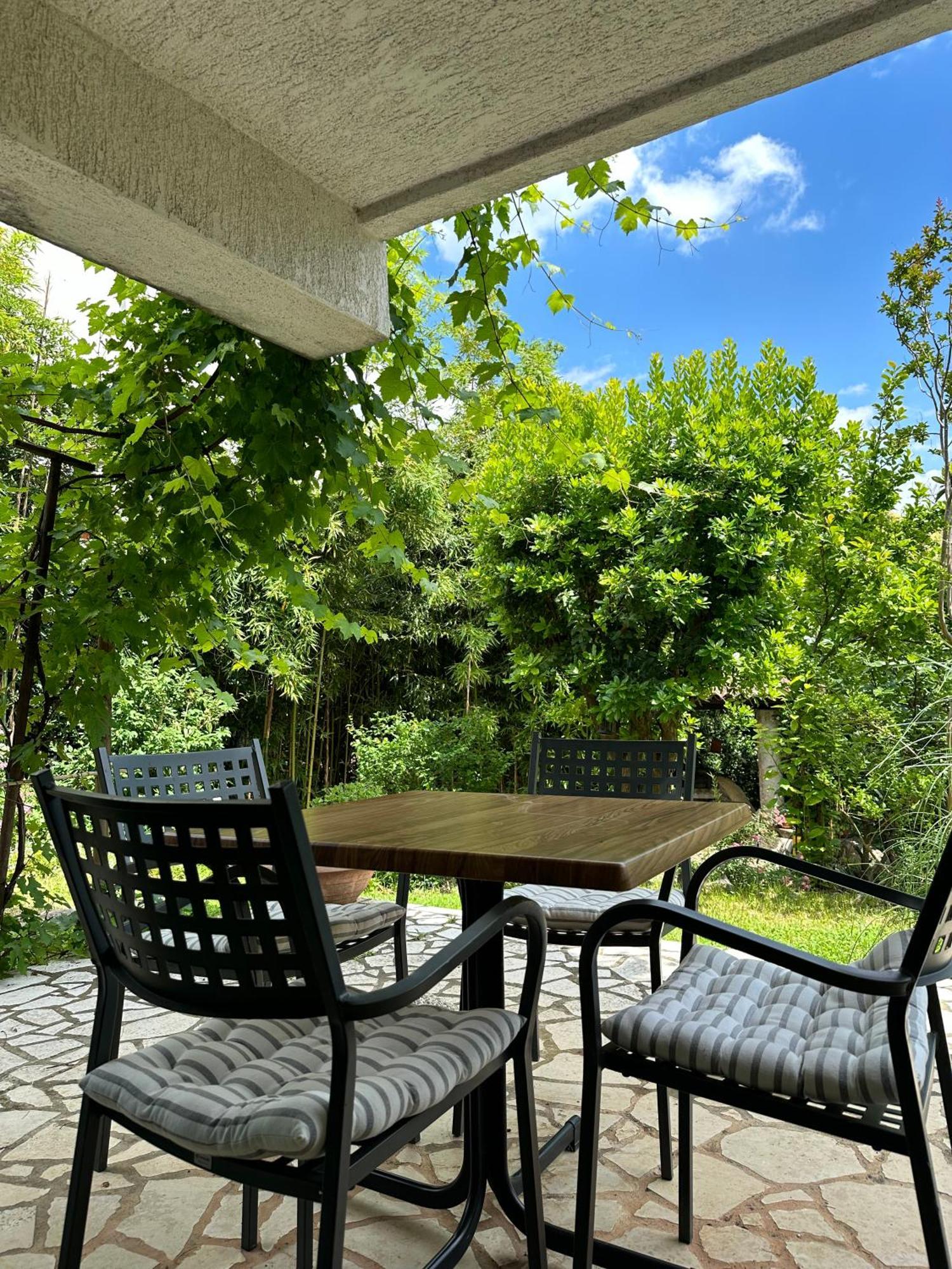 로브란 Secret Garden House 아파트 외부 사진